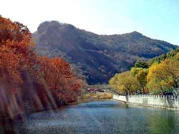 新澳天天开奖资料大全旅游团，清纯丫头别想逃